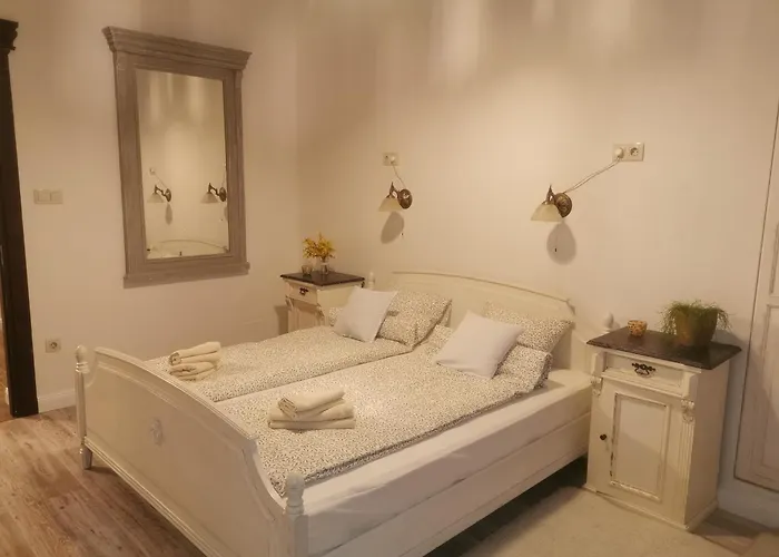Apartman Kuria With Private Jacuzzi And Pool