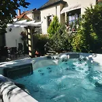 Kuria Apartman Private Wellness With Garden And Pool