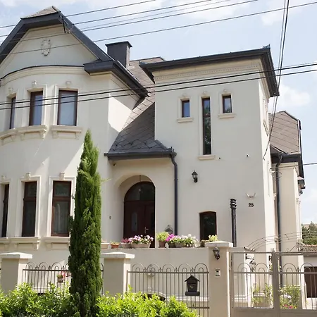 Apartment Kuria With Private Jacuzzi And Pool *