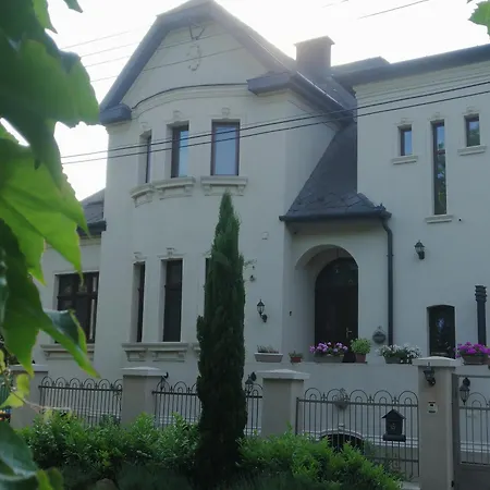 Kuria With Private Jacuzzi And Pool *