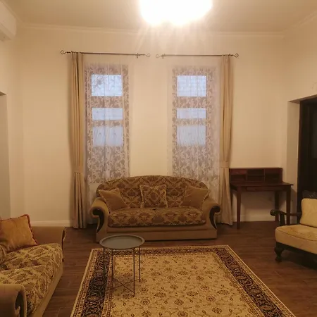 Apartment Kuria With Private Jacuzzi And Pool