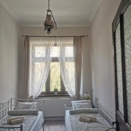 Kuria With Private Jacuzzi And Pool Appartement Budapest