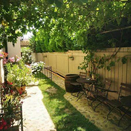 Kuria With Private Jacuzzi And Pool Apartment