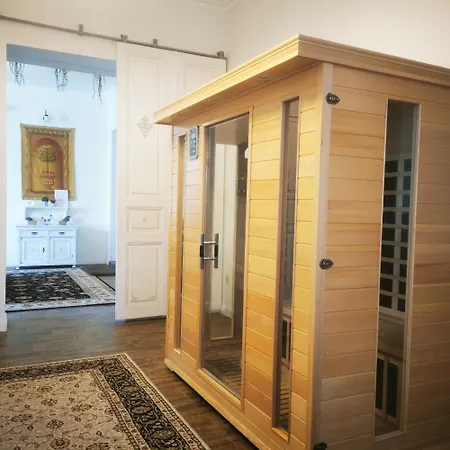 Kuria With Private Jacuzzi And Pool * Budapest