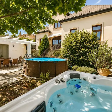 Kuria Private Wellness With Garden And Pool *