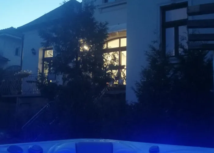 Kúria With Private Jacuzzi&pool Apartament Budapesta