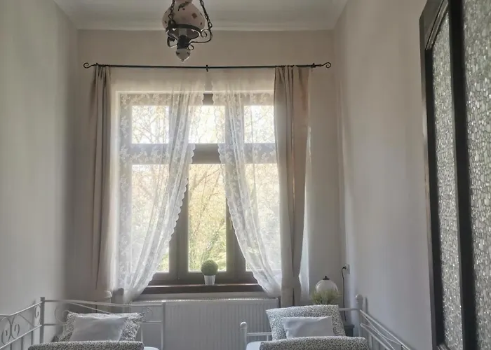 Kuria With Private Jacuzzi And Pool Apartment Budapest