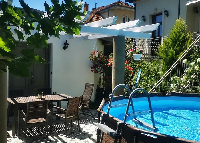 Kúria With Private Jacuzzi&pool Apartament Budapesta