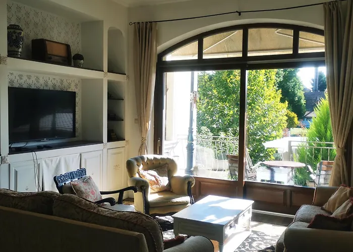 Kúria With Private Jacuzzi&pool * Budapesta