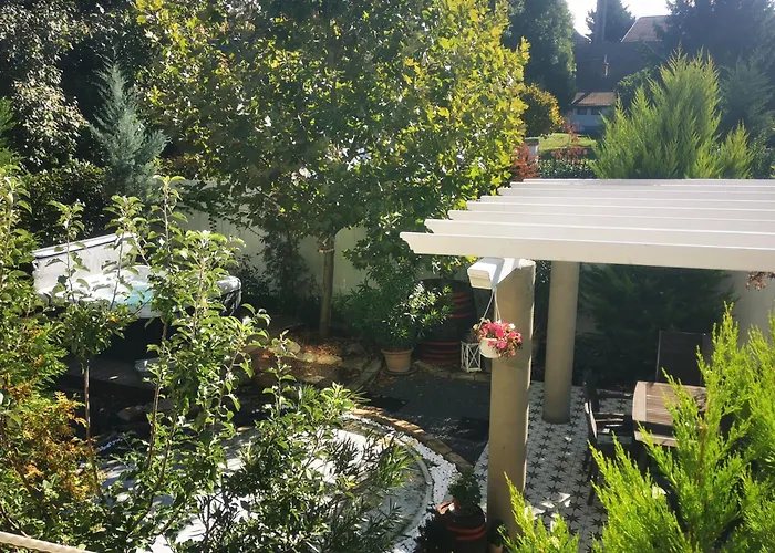 Kúria With Private Jacuzzi&pool * Budapesta