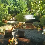 Kuria Private Wellness With Garden And Pool Budapest
