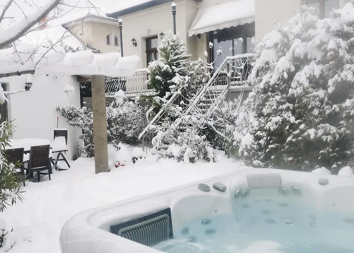 Lejlighed Kuria With Private Jacuzzi And Pool *